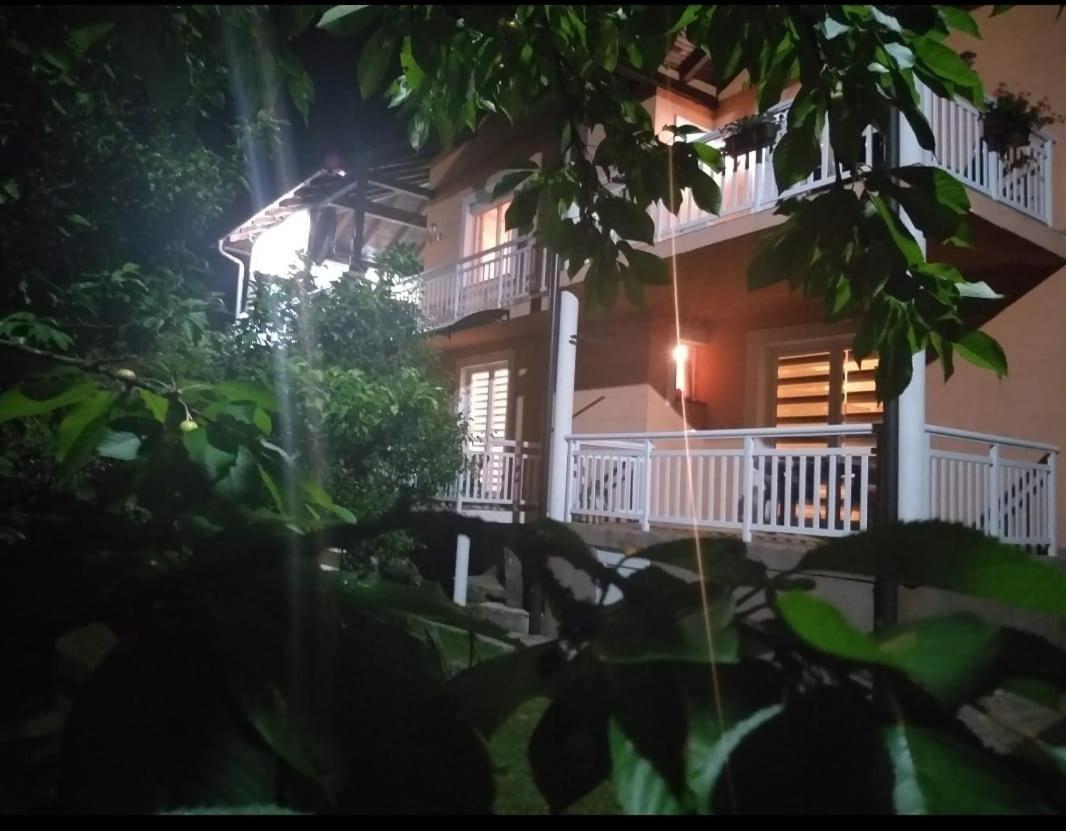 Apartmani Gs ***** Zavidovici Exterior photo